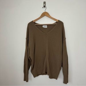 Aritzia Wildred Free Womens Sweater L Large Beige Tan V-Neck Distressed Neutral